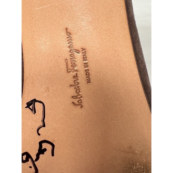 Salvatore Ferragamo Brown Suede Pumps Block Heel Size 11 B Vintage Italy - Picture 7 of 7